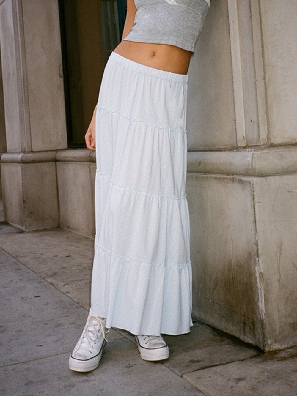Brandy Melville Izzy white skirt - Picture 3 of 4